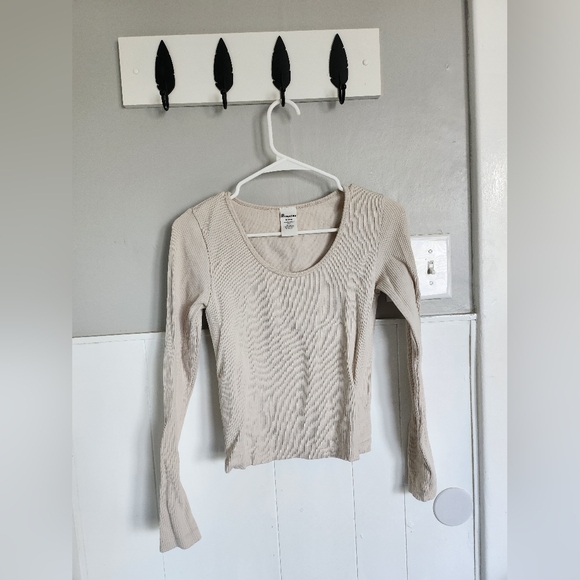 No Boundaries Ribbed Long Sleeve Scoop Neck Fitted Medium Off White - Picture 1 of 8
